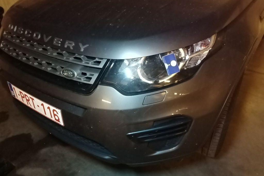 Land Rover Discovery 2016 фото 10