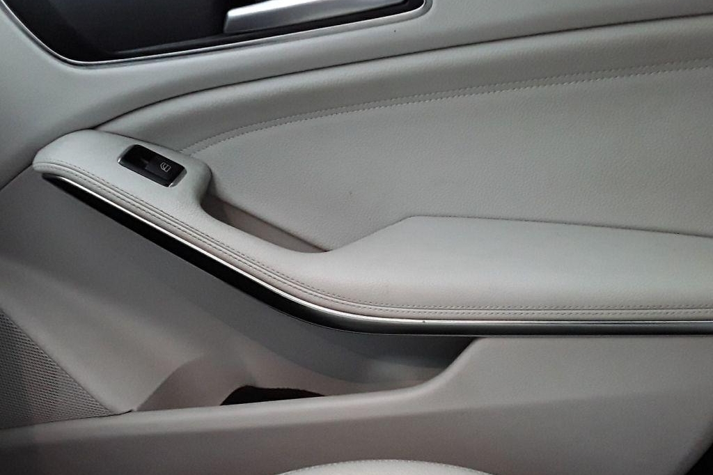 Mercedes-Benz CLA 2017 photo 21