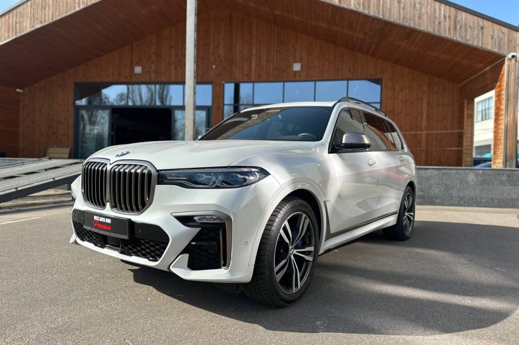 BMW X7 M50d 2020 photo 3