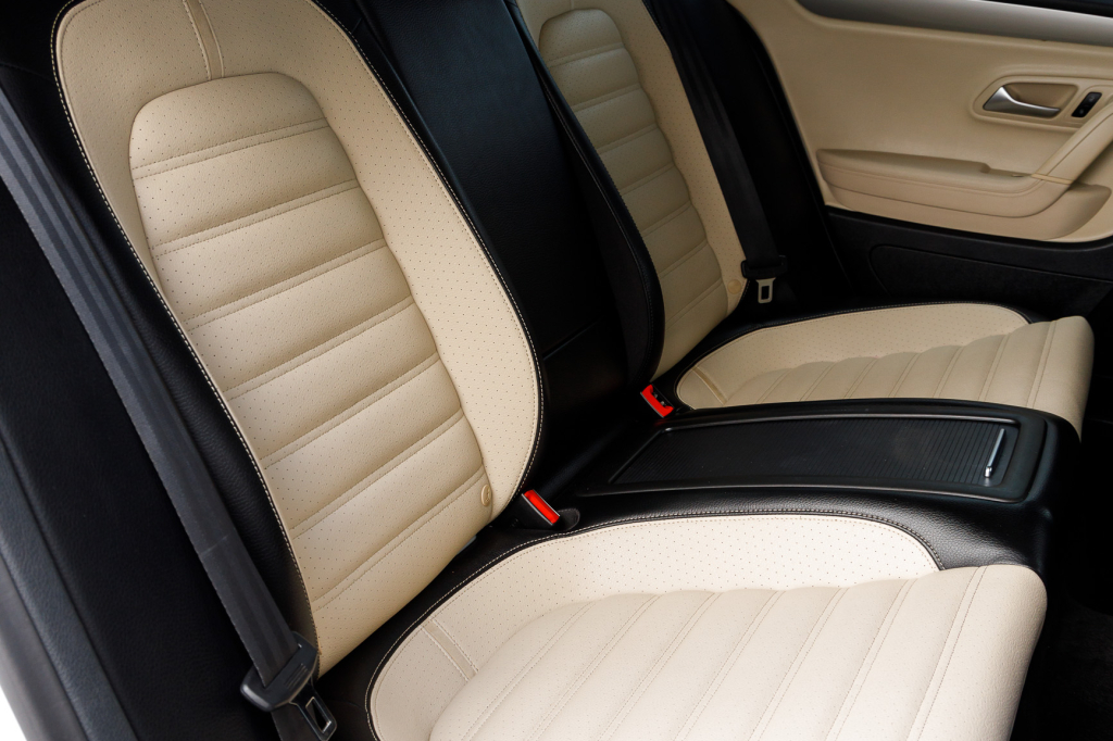 Volkswagen CC Sport 2011 photo 12