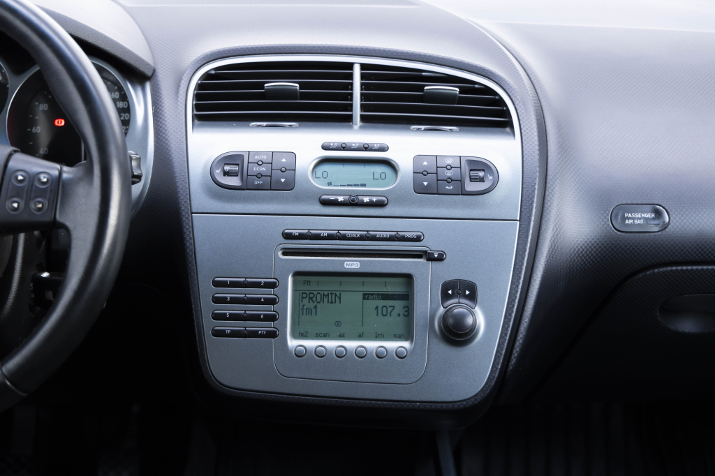 SEAT Toledo 2006 фото 15