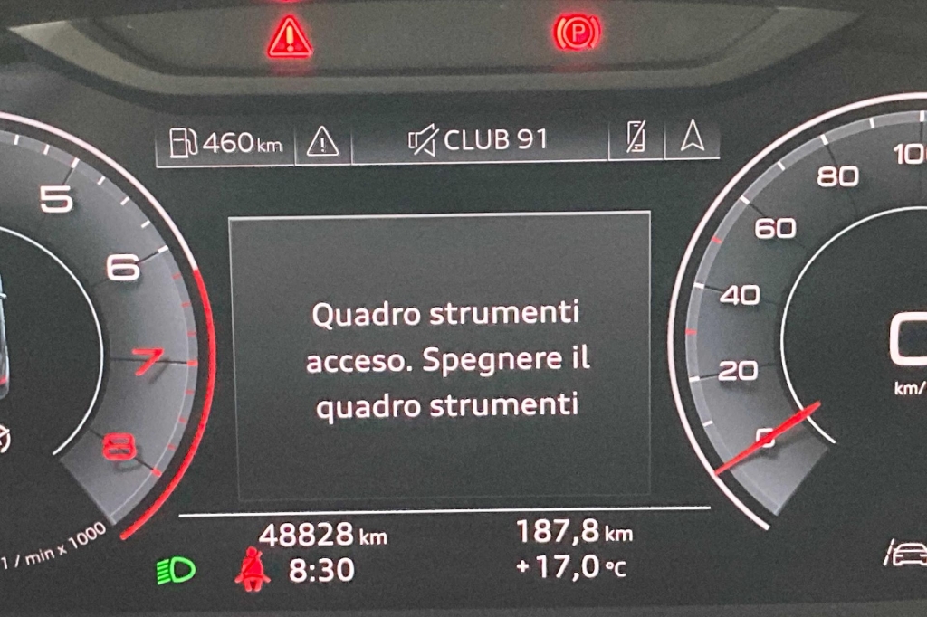 Audi Q3 2019 фото 6