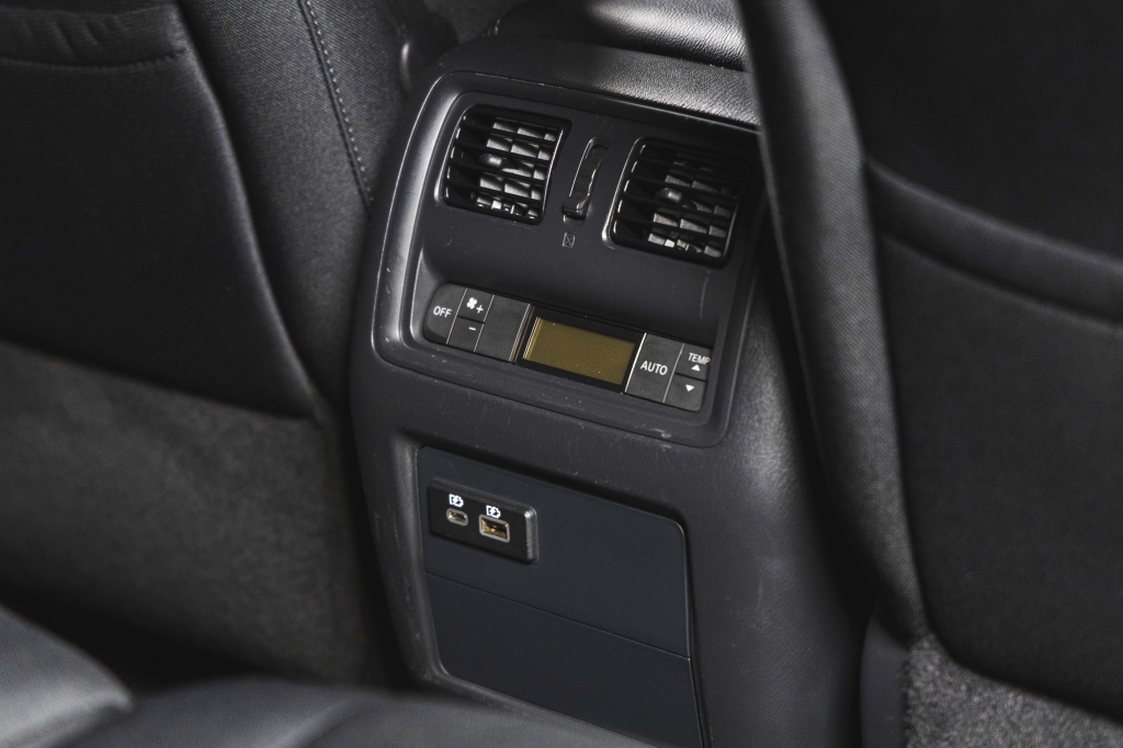 Nissan Pathfinder SV 2019 фото 39