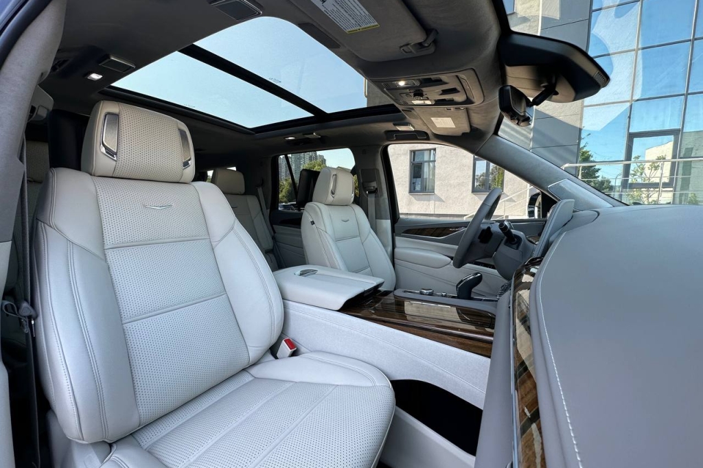 Cadillac Escalade PLATINUM 4WD 2022 фото Cadillac Escalade PLATINUM 4WD 2022 фото 15