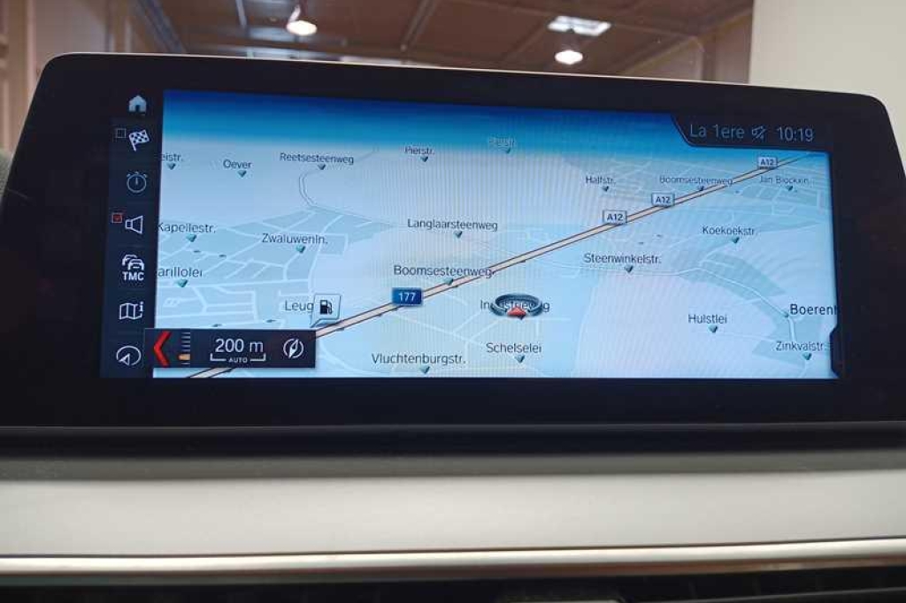 BMW 5 Series 2018 фото 6