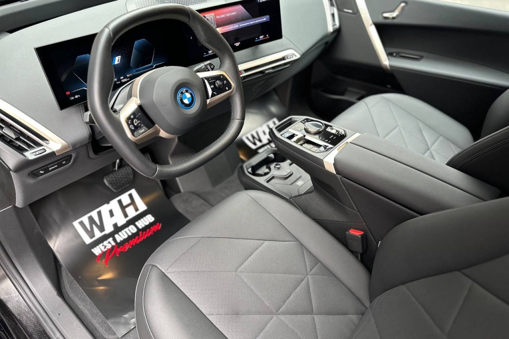 BMW iX xDrive40 2023 фото 9