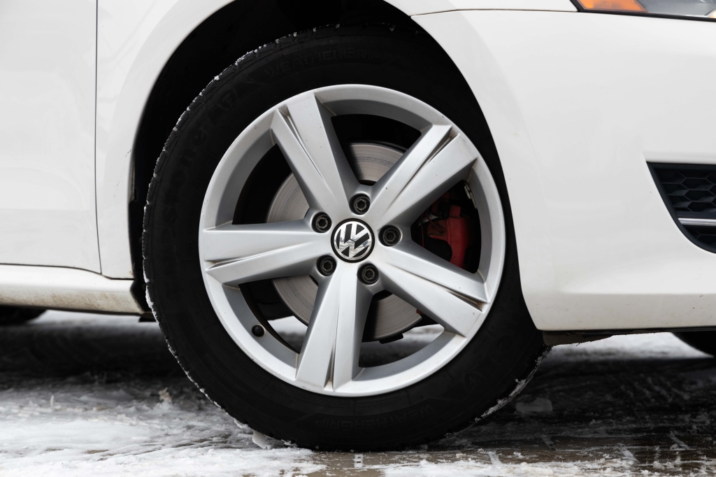 Volkswagen Passat 2012 photo 7