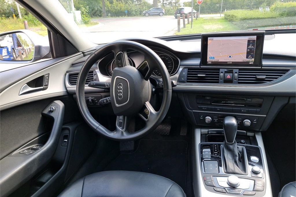 Audi A6 Avant 2018 фото 2