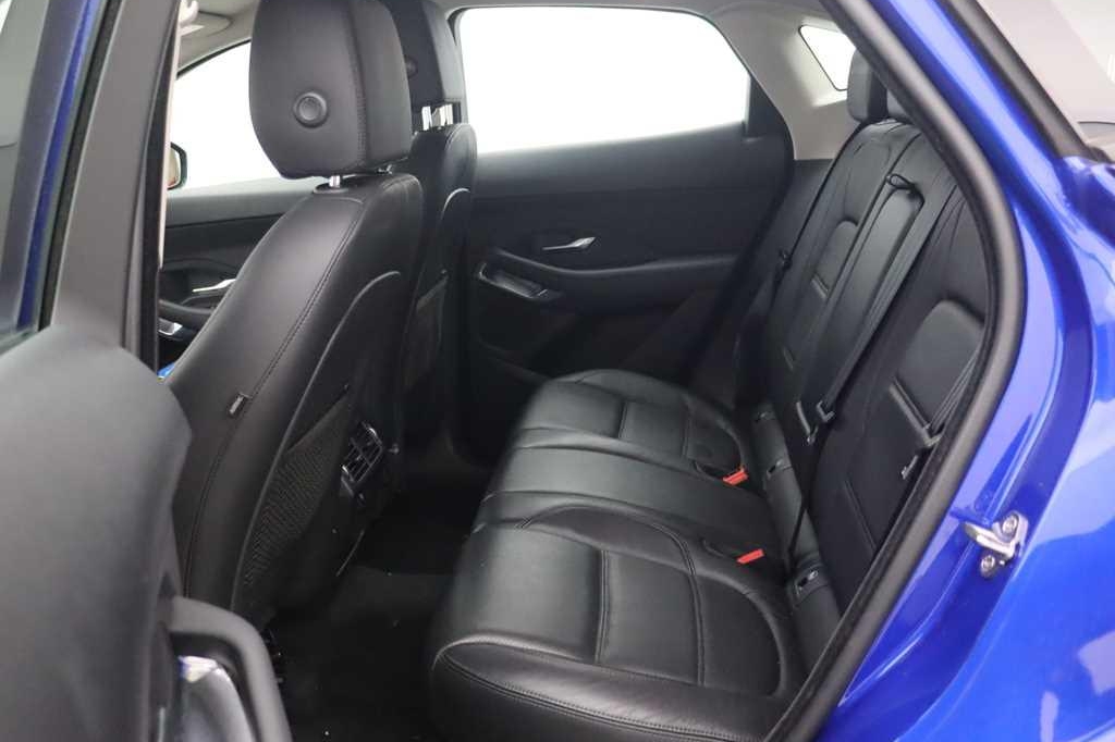 Jaguar E-Pace 2018 photo 3