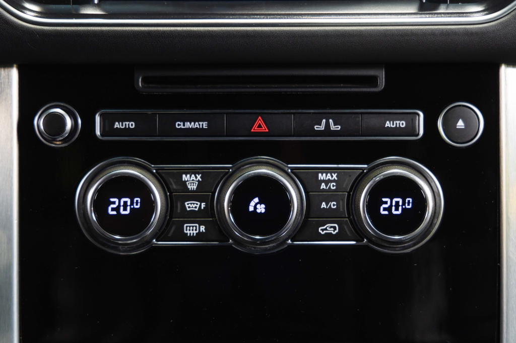 Land Rover Range Rover Vogue 2013 фото Land Rover Range Rover Vogue 2013 фото 29