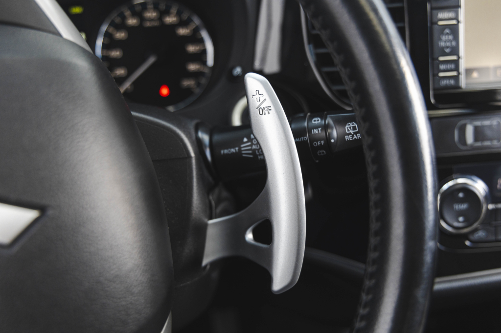 Mitsubishi Outlander PHEV Plug-In Hybrid 2013 photo 22