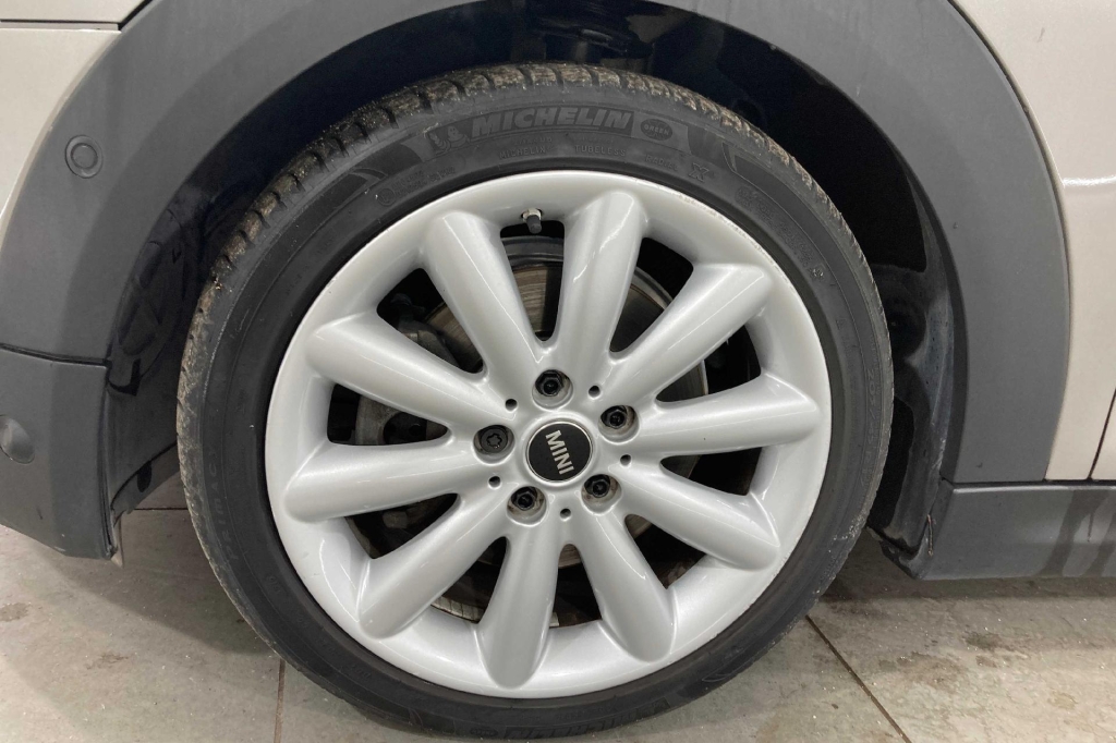 MINI Cooper Cabrio 2016 photo 6