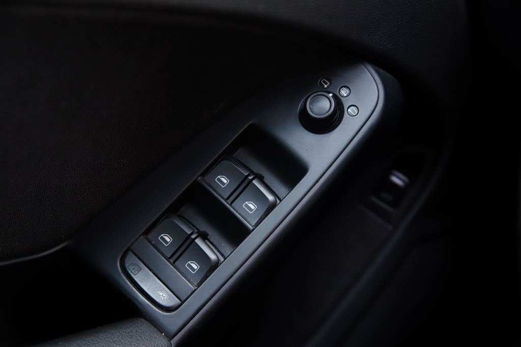 Audi A4 2008 photo 27