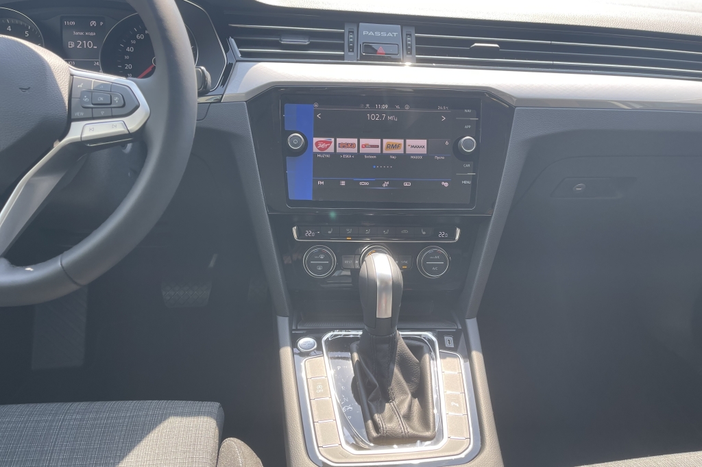 Volkswagen Passat B8 RESTYLING 2021 2020 photo 9