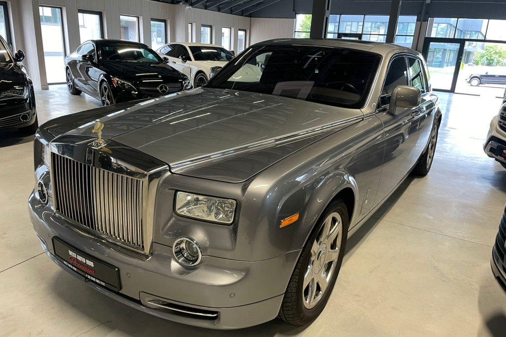 Rolls-Royce Phantom 2012 photo 11