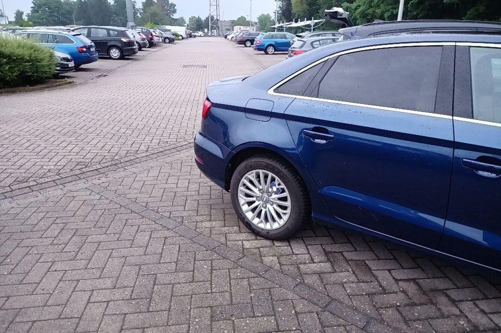 Audi A3 2016 photo 18