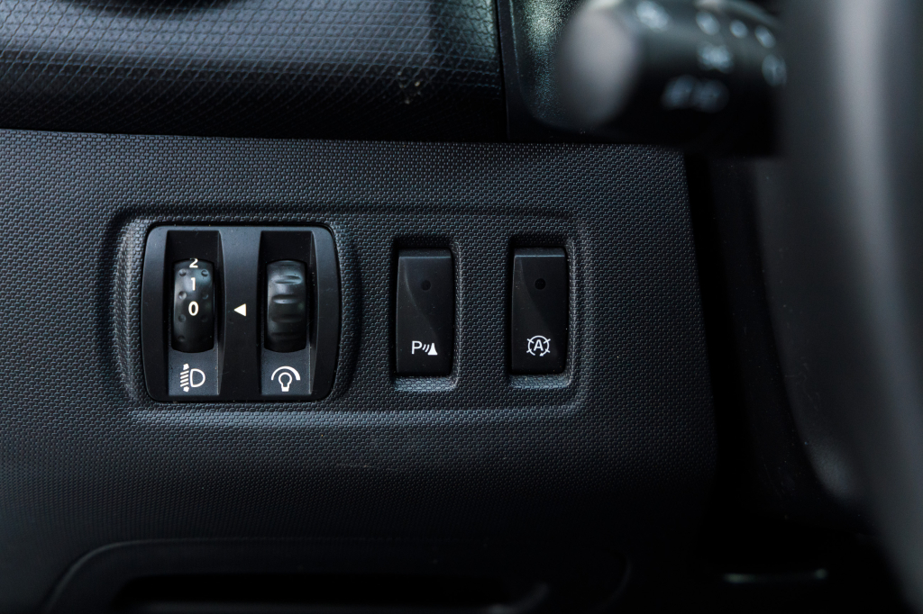 Renault Clio photo 15