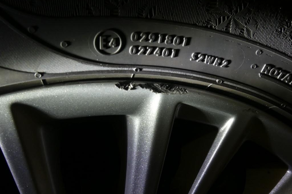 Ford Galaxy 2016 photo 34