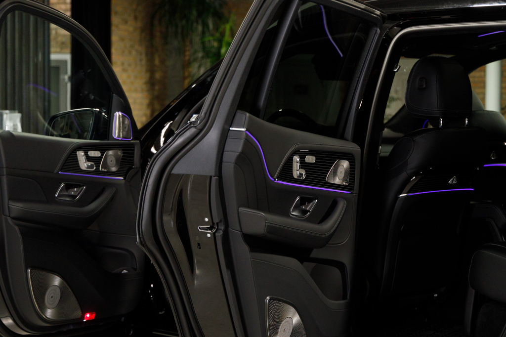 Mercedes-Benz Maybach GLS 600 2022 photo 13