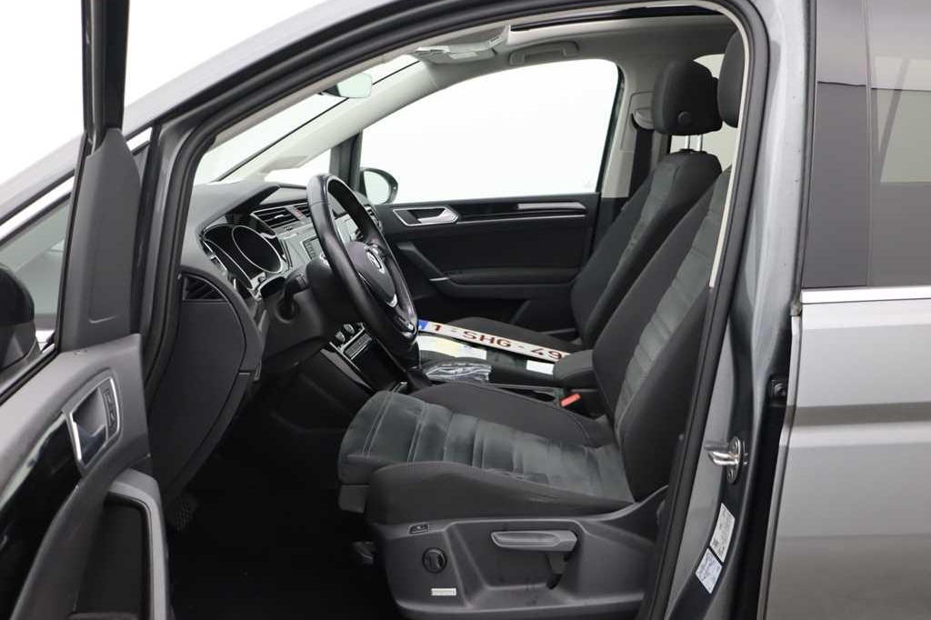 Volkswagen Touran 2017 photo 3