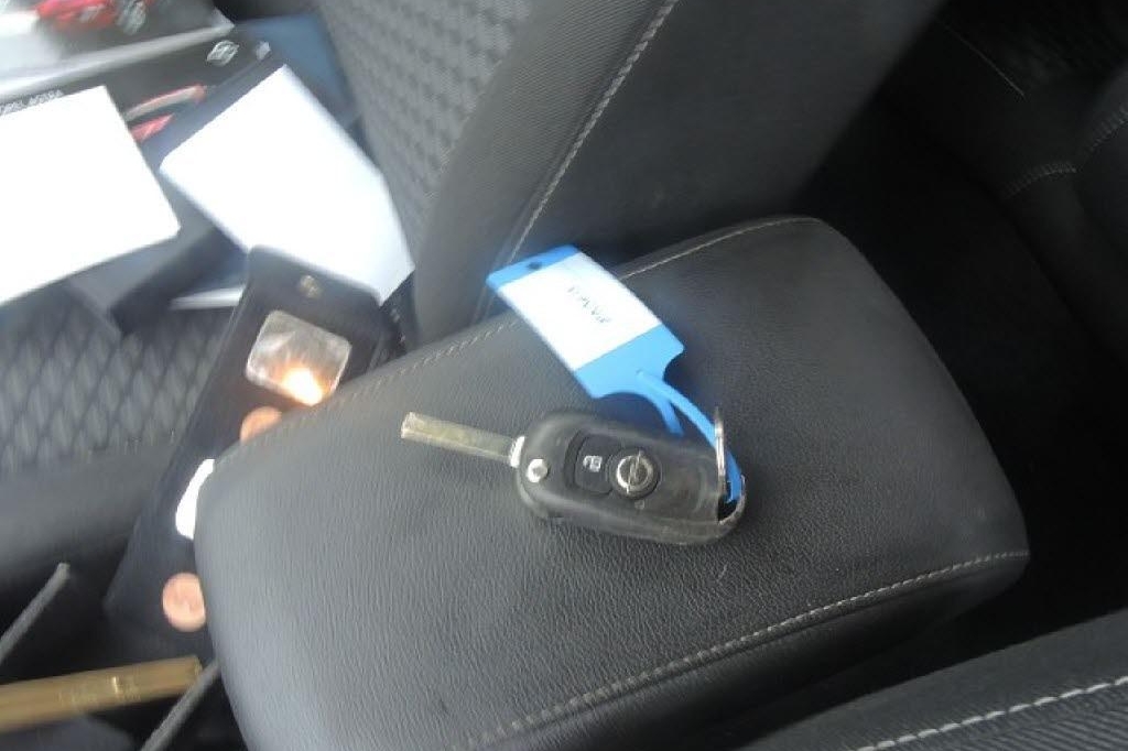 Opel Astra Sports Tourer 2016 photo 13