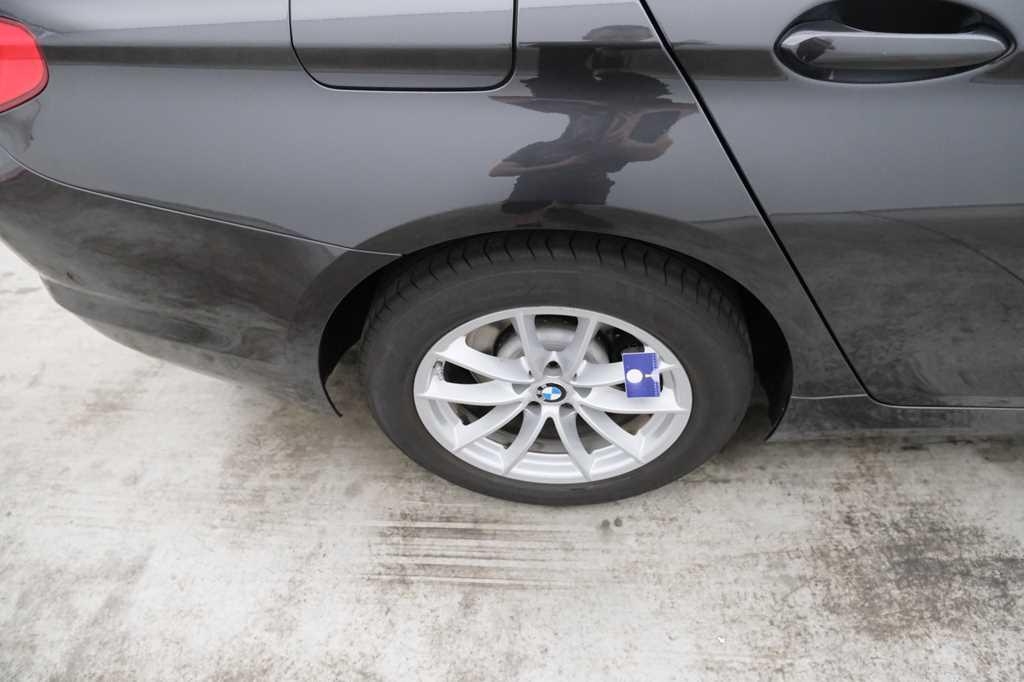 BMW 5 Series 2017 фото 23