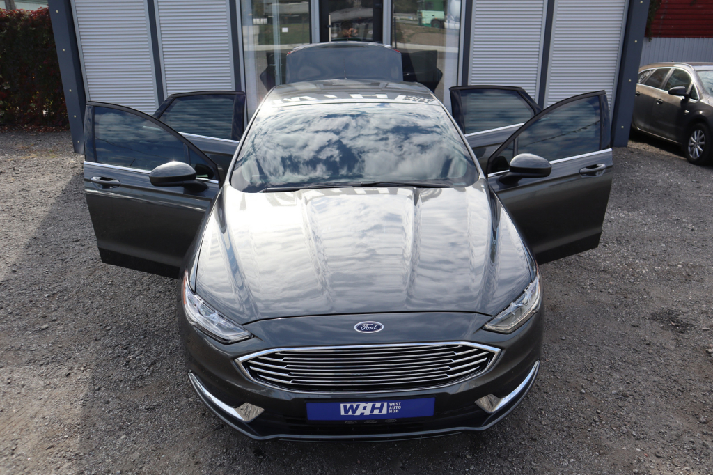 Ford Fusion 2016 photo 12