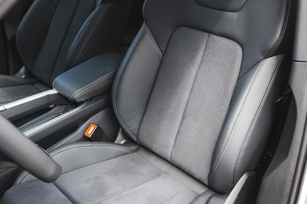 Audi Q8 Sportback e-tron 2023 photo 33