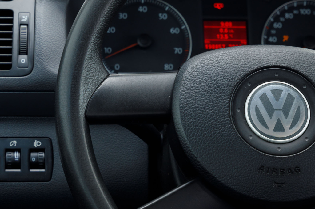 Volkswagen Touran MPI 2003 фото 23