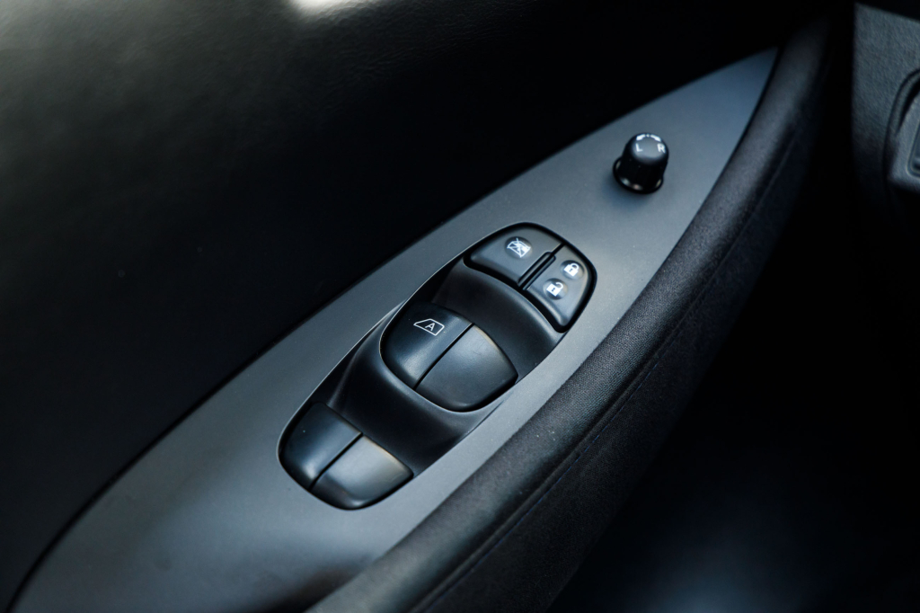 Nissan Leaf 2014 фото 16