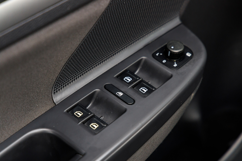 Volkswagen Jetta 2009 фото 19