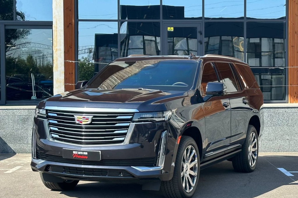 Cadillac Escalade Platinum 4WD 2022 фото Cadillac Escalade Platinum 4WD 2022 фото 2