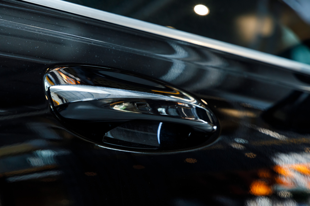 Mercedes-Benz GLB-Class 250 2020 photo 45