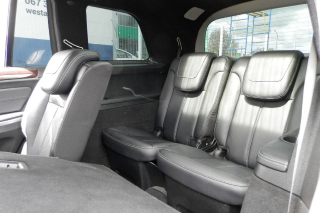 Mercedes-Benz GL 350 2011 photo 22