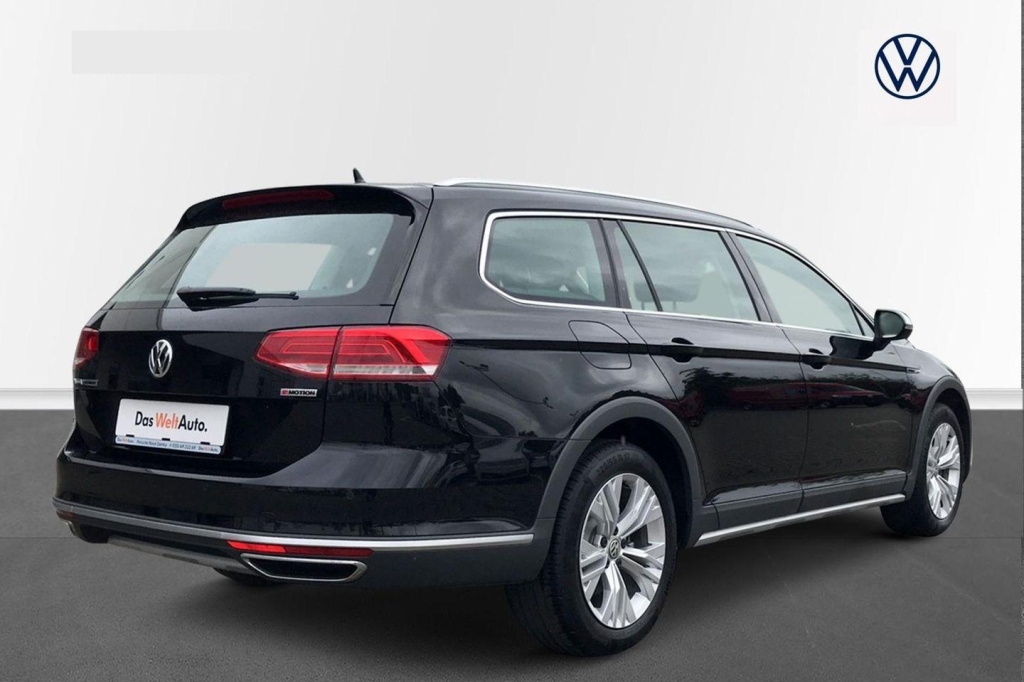 Volkswagen Passat Variant Alltrack 2018 photo 1