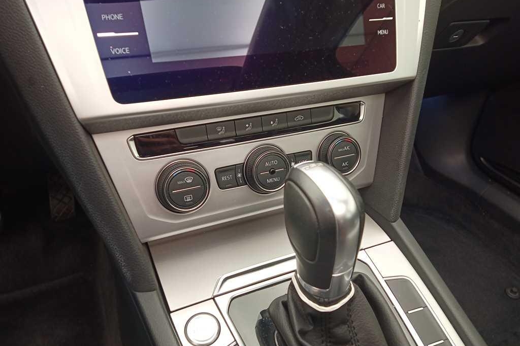 Volkswagen Passat Variant 2017 фото 13