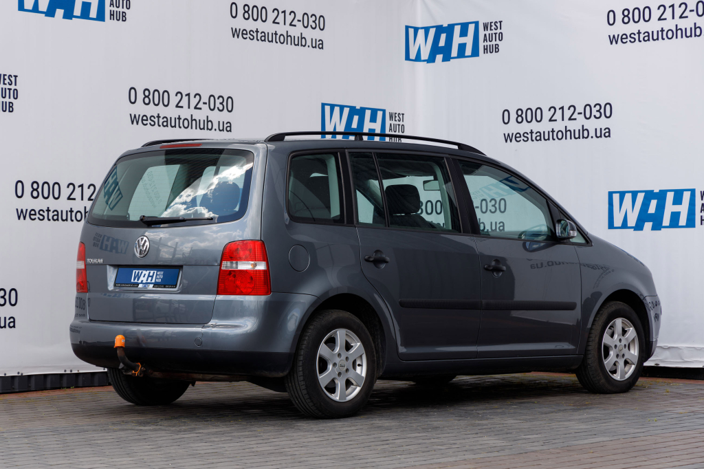 Volkswagen Touran MPI 2003 фото 4