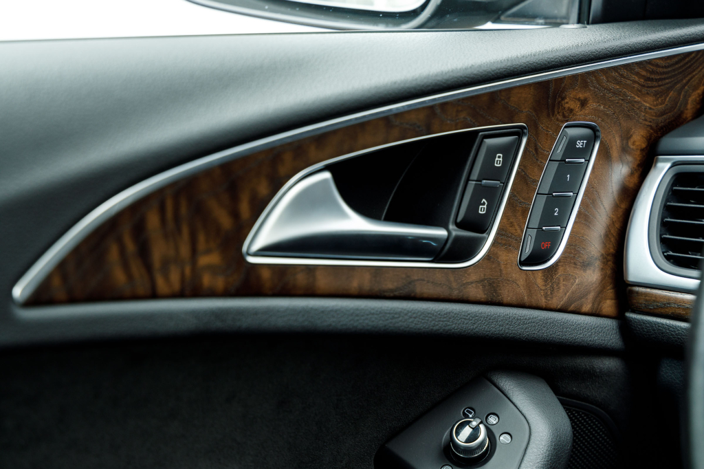 Audi A6 TDI quattro 2016 фото 17