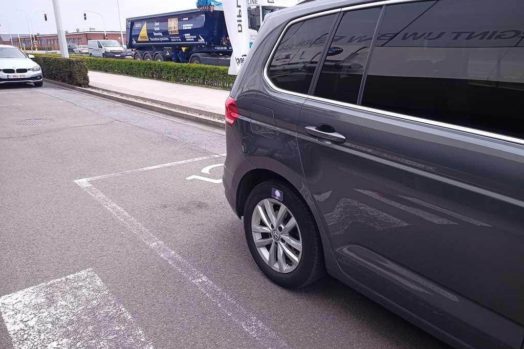 Volkswagen Touran 2017 фото 71