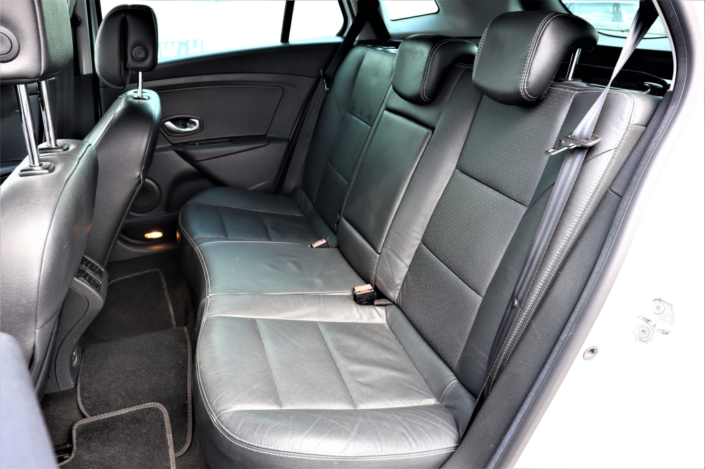 Renault Megane 2011 фото 13