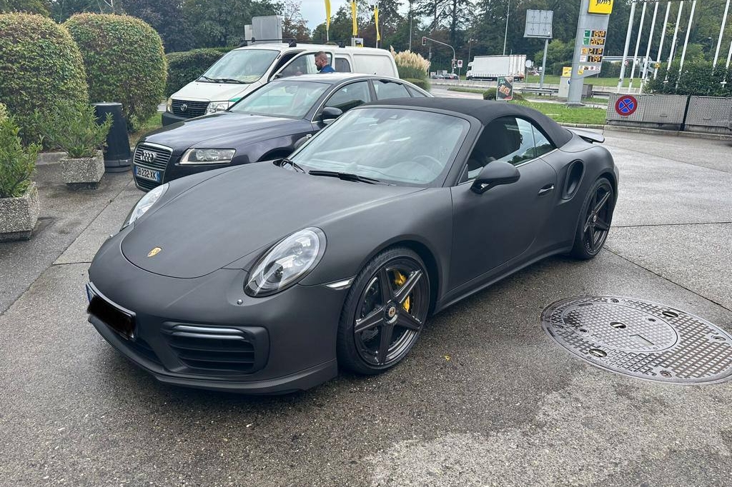 Porsche 911 Turbo S 2016 фото 1