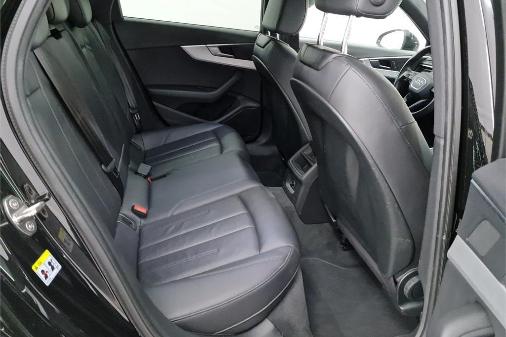 Audi A4 Avant 2017 фото 5