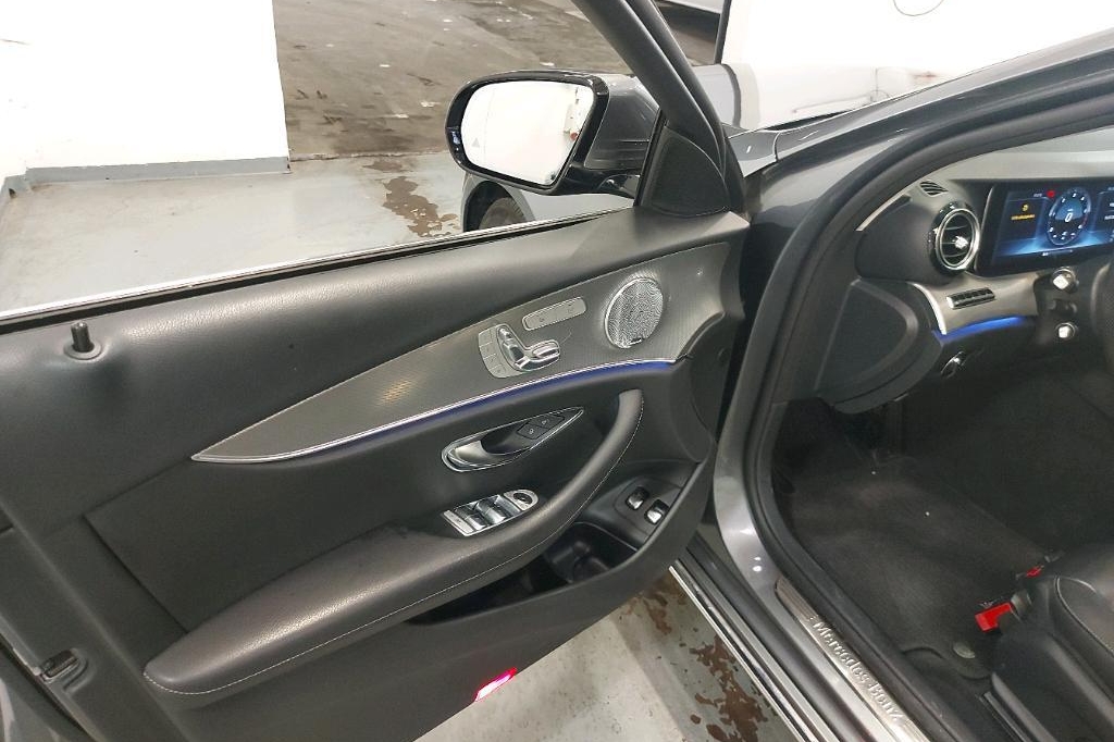 Mercedes-Benz E-Klasse 2017 photo 27