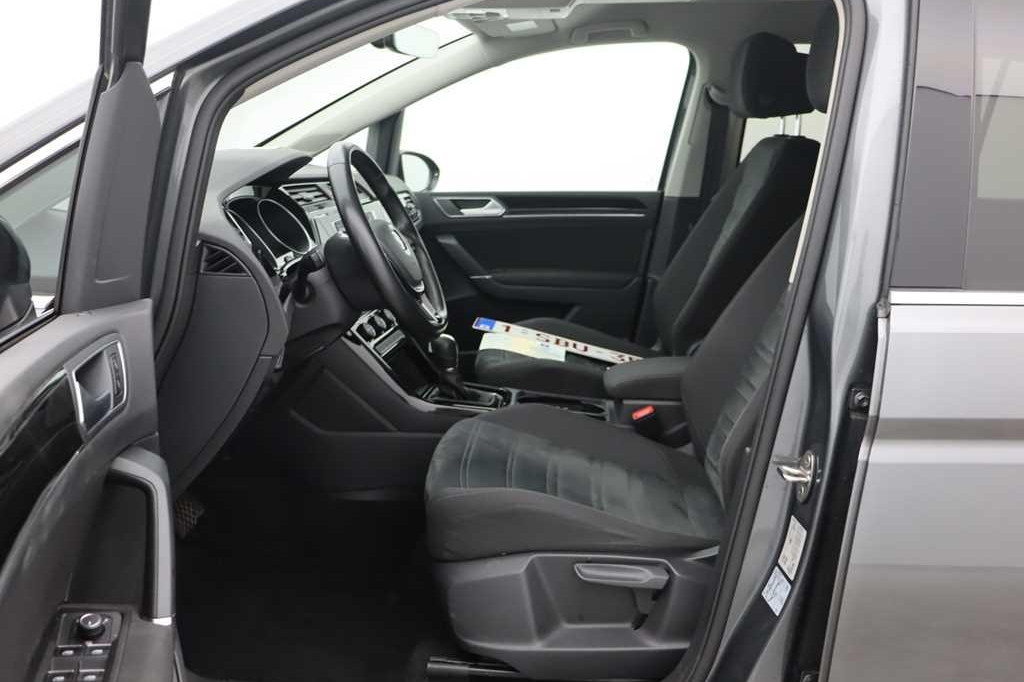 Volkswagen Touran 2017 фото 4