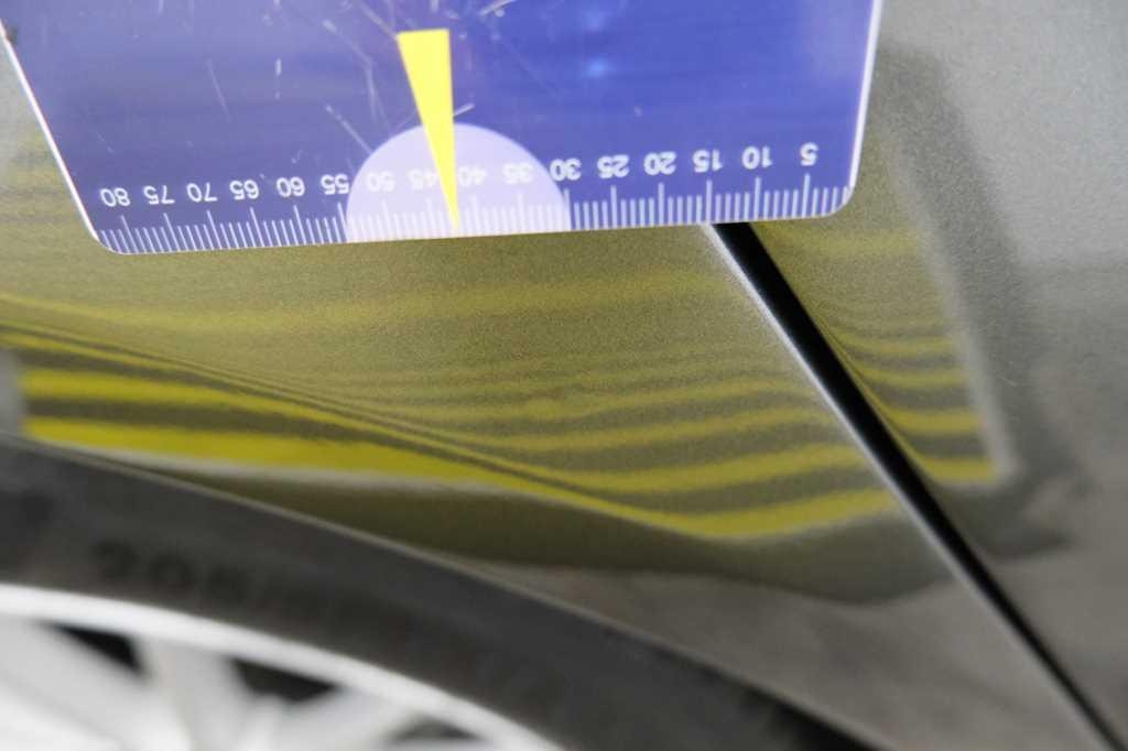 Jaguar XE 2015 photo 23