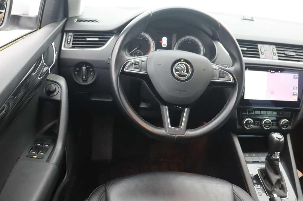 Skoda Octavia Combi 2017 photo 1