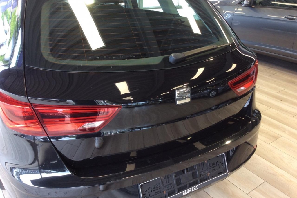 SEAT Leon ST 2017 фото 19