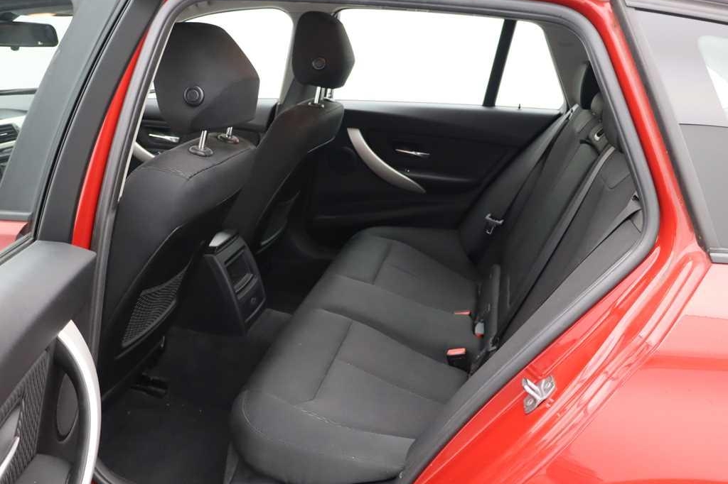 BMW 3er Touring 2016 фото 3