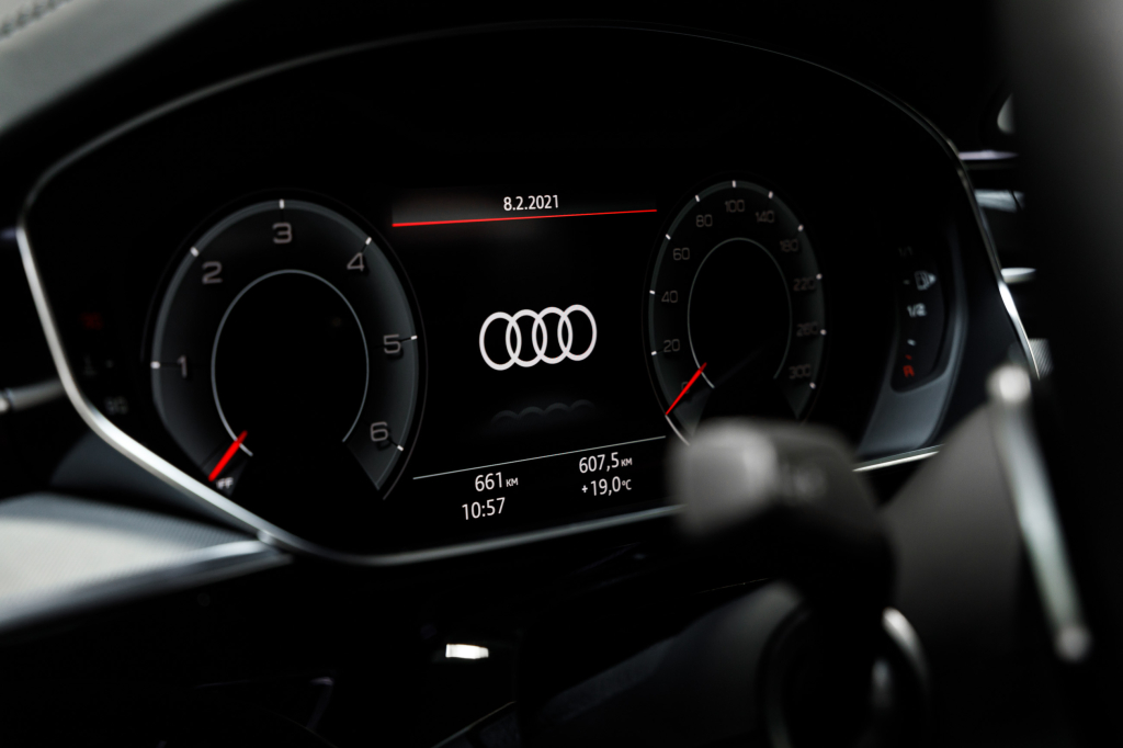 Audi A8 2020 photo 48