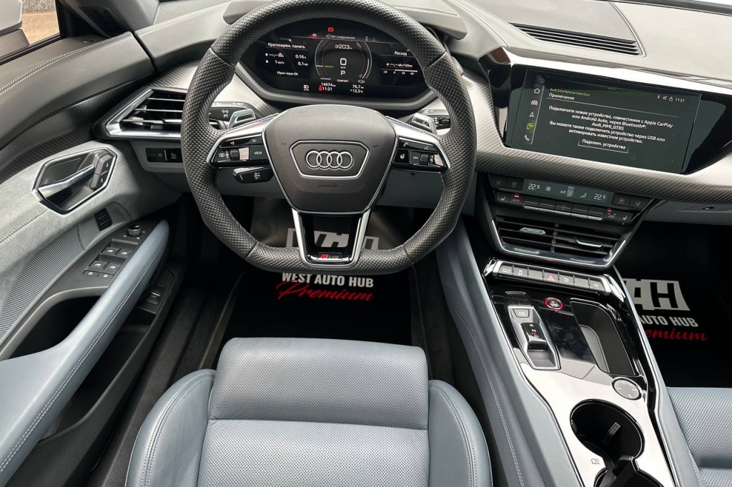 Audi RS e-tron GT 2021 фото 21